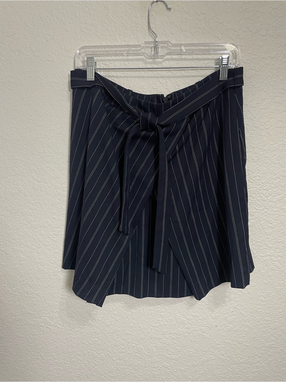 NWT Banana Republic Navy Pinstripe Tie Front Mini Skirt Size 8